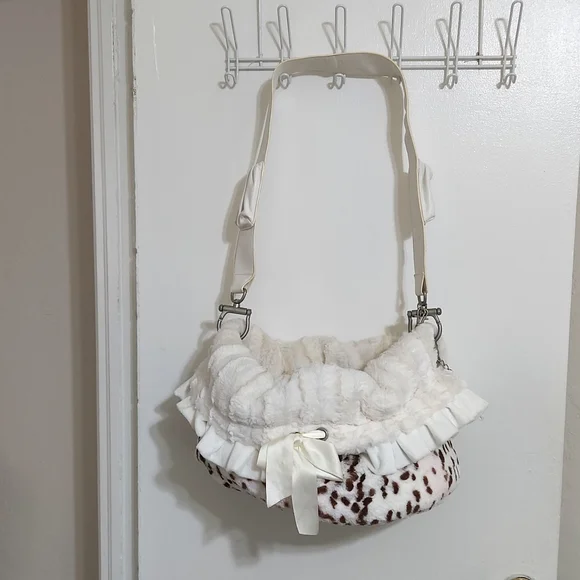 Pet Flys petflys Snuggle Bug reversible pet carrier, bed, car seat *read*